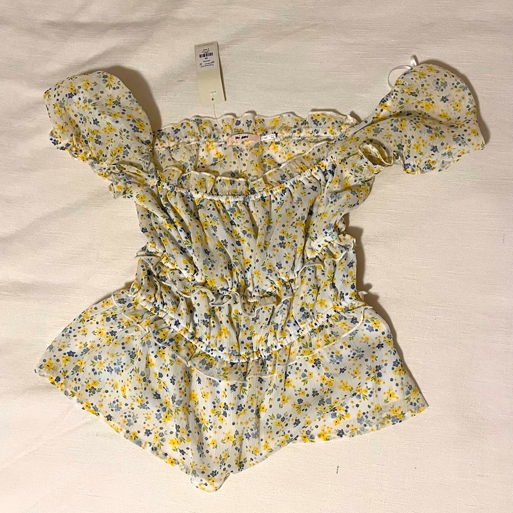 Francesca’s Floral Cropped Shirt